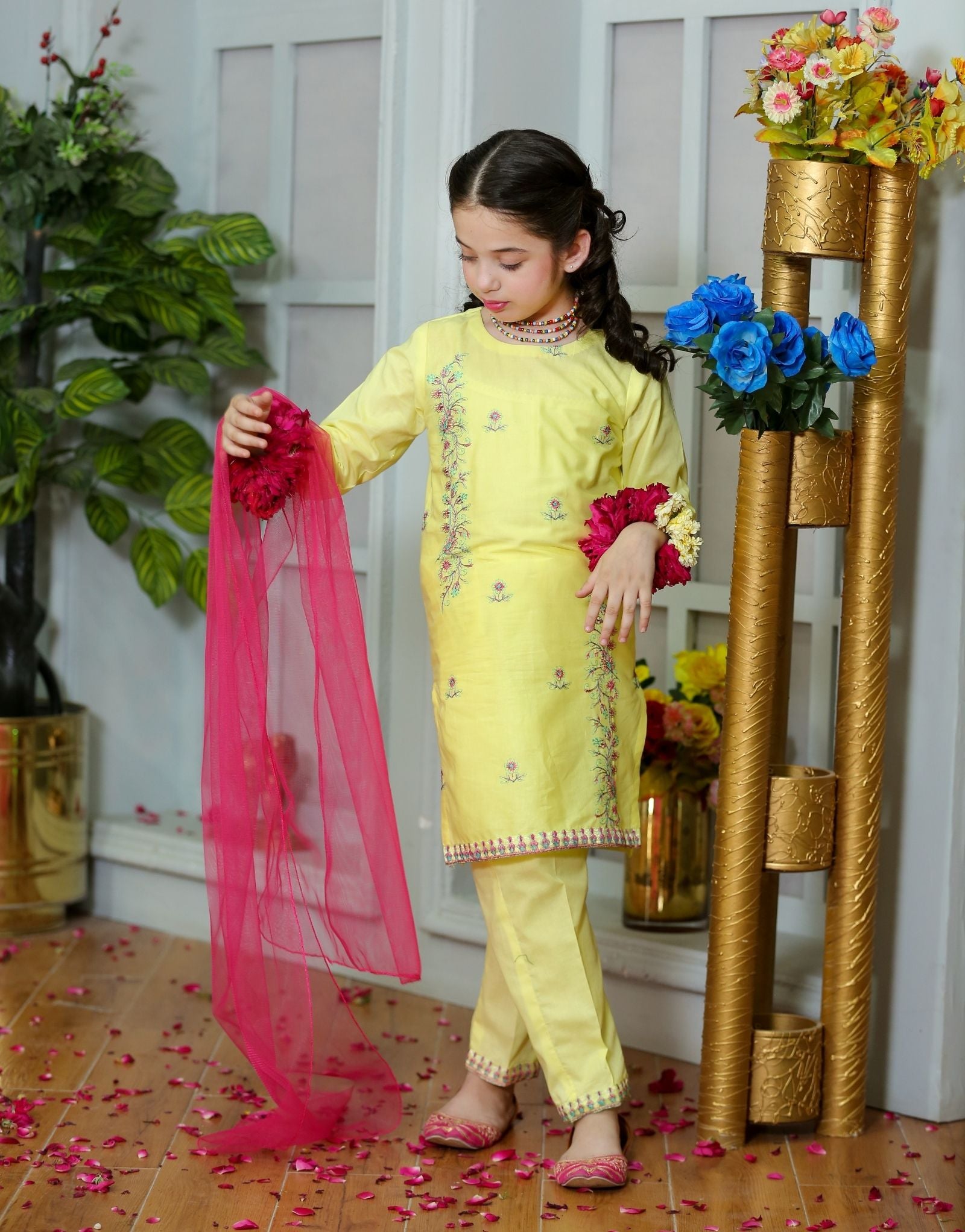 ZNSAL-01 EMBROIDERED COTTON 3 PCS