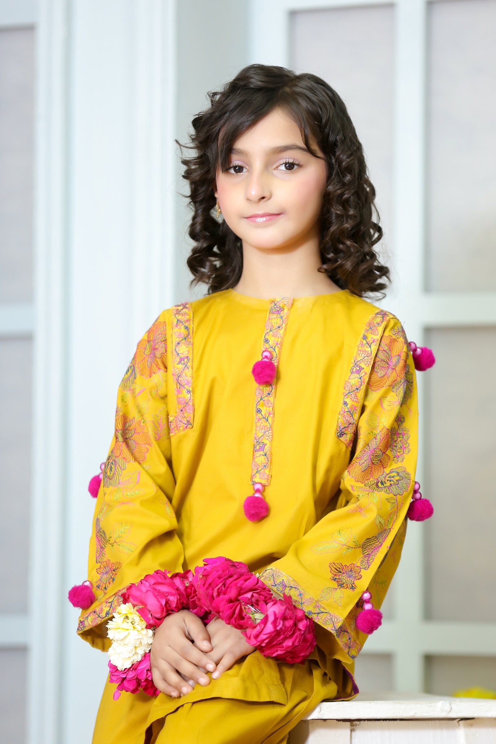 ZNSNM-05 EMBROIDERED COTTON 3 PCS
