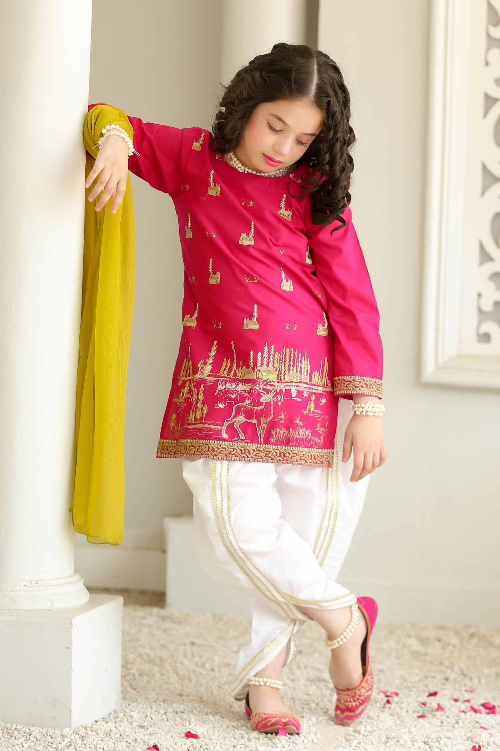 ZNSAP-04 EMBROIDERED COTTON 3 PCS