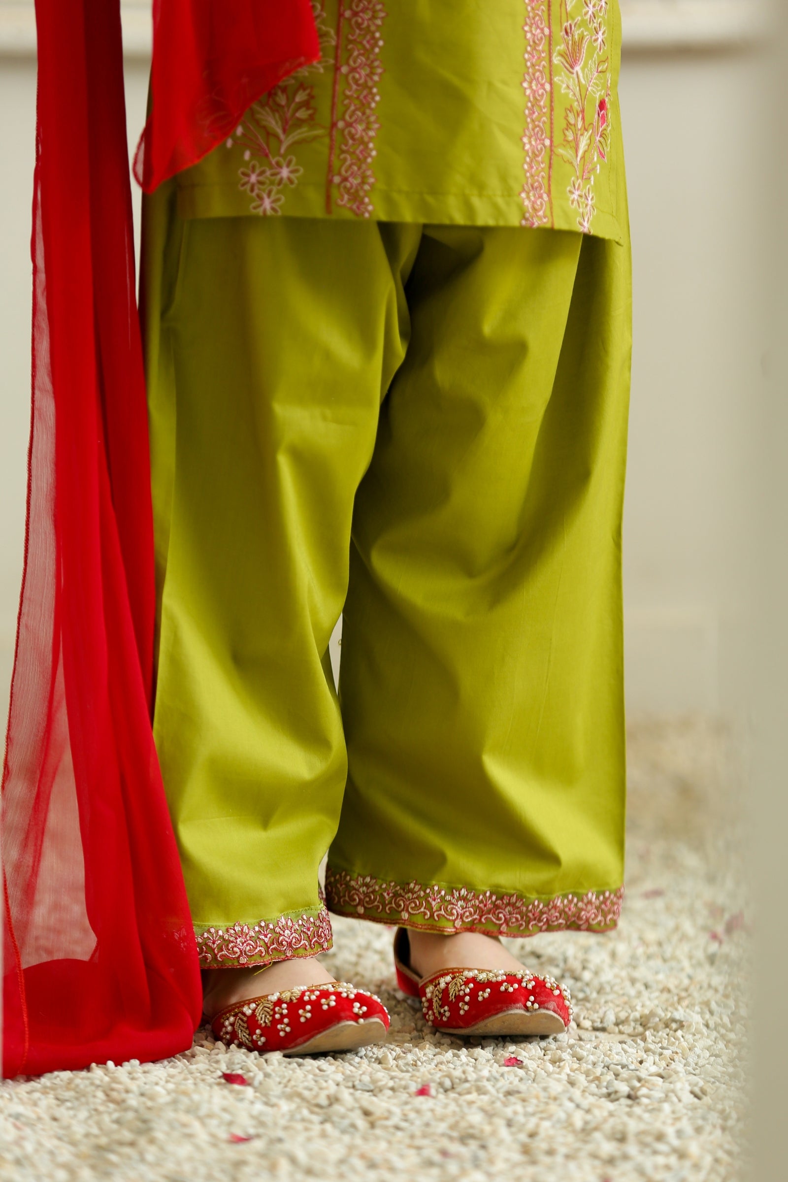 ZNSAO-06 EMBROIDERED COTTON 3 PCS