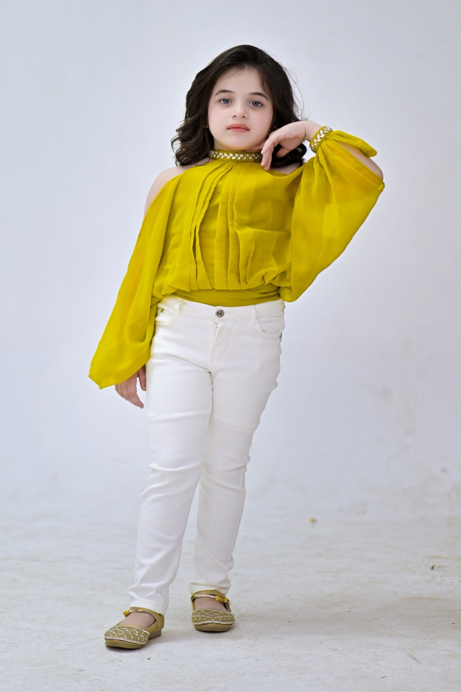 Premium Shirt Pearls (Aroosh T-1)
