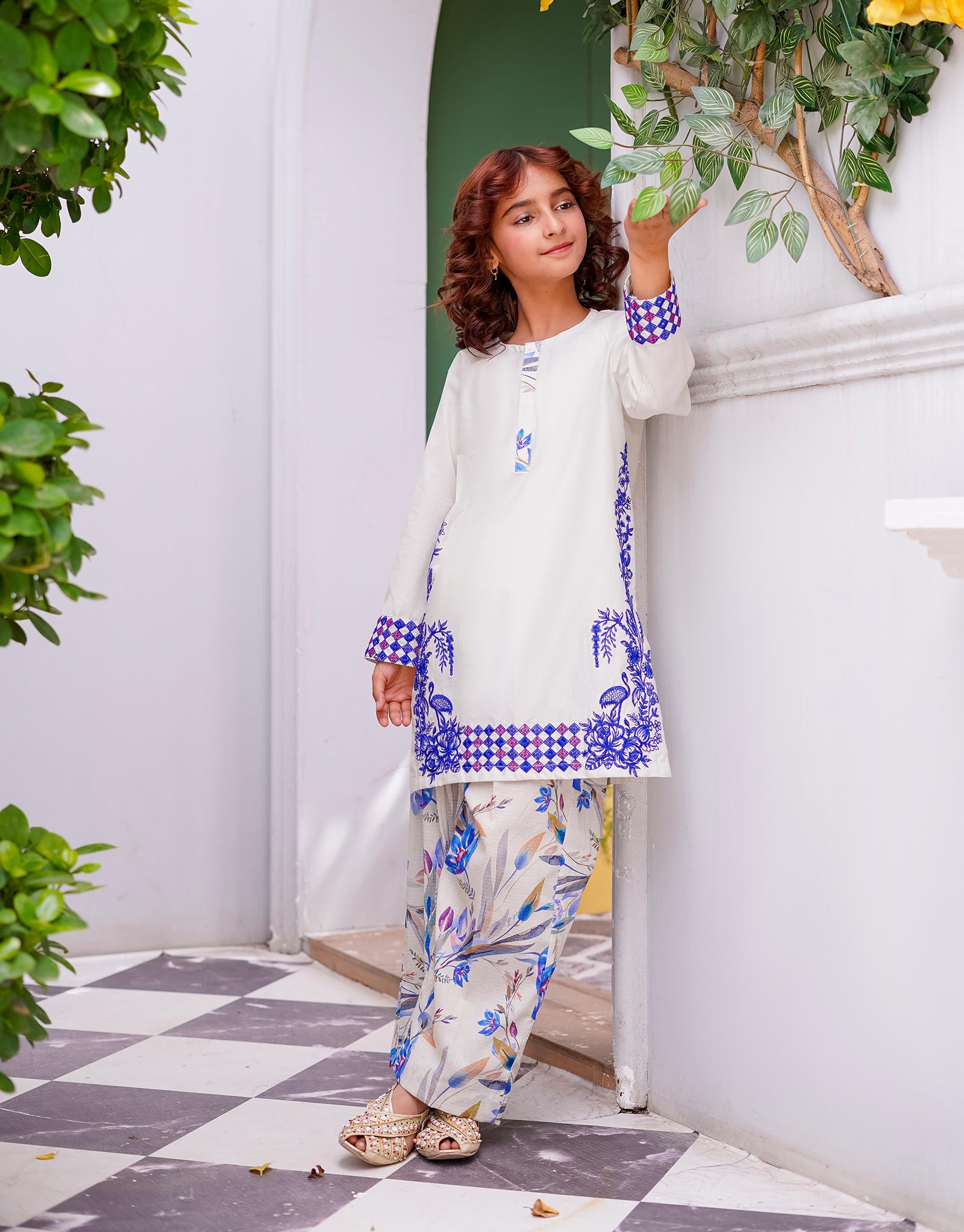 EMBROIDERED SHIRT WITH TROUSER 2 PCS (ZNSN-42)