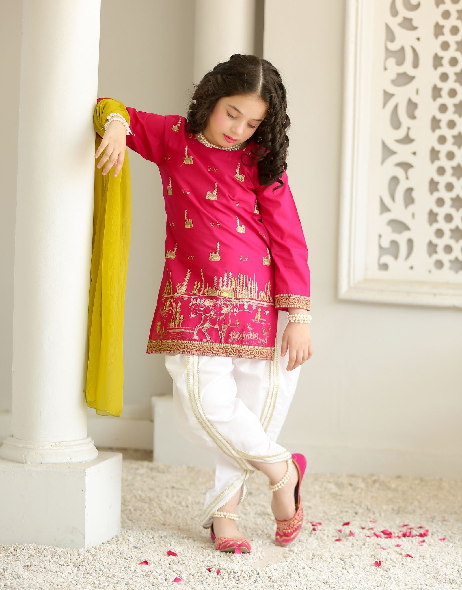 ZNSAP-04 EMBROIDERED COTTON 3 PCS