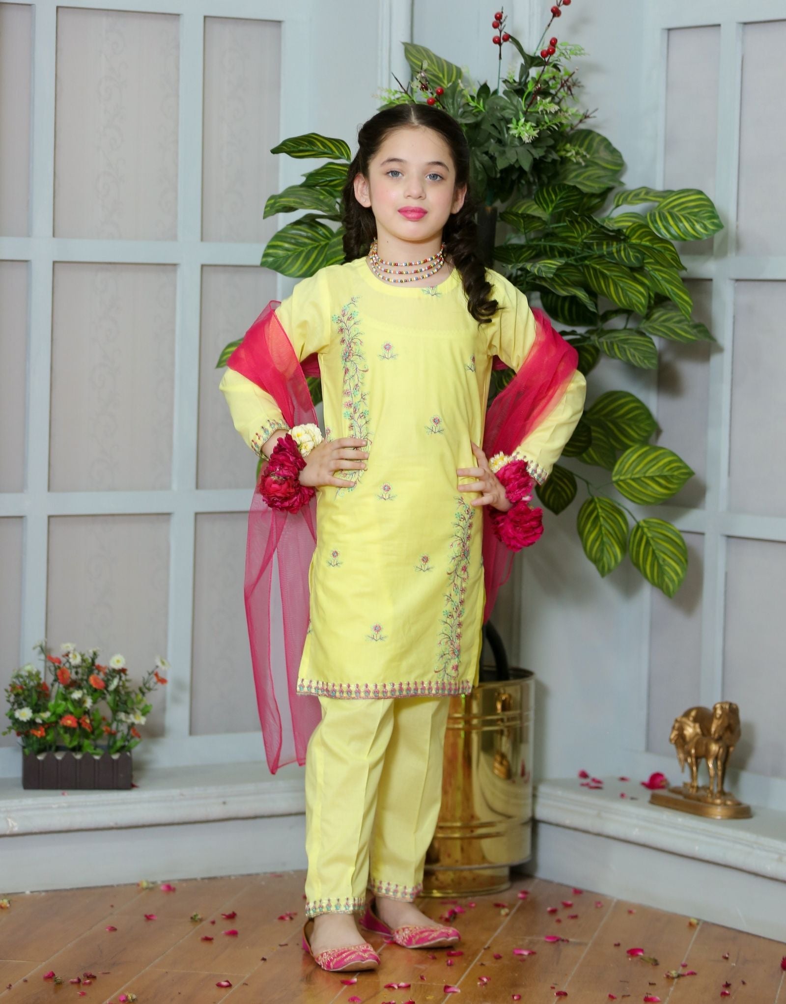 ZNSAL-01 EMBROIDERED COTTON  3 PCS