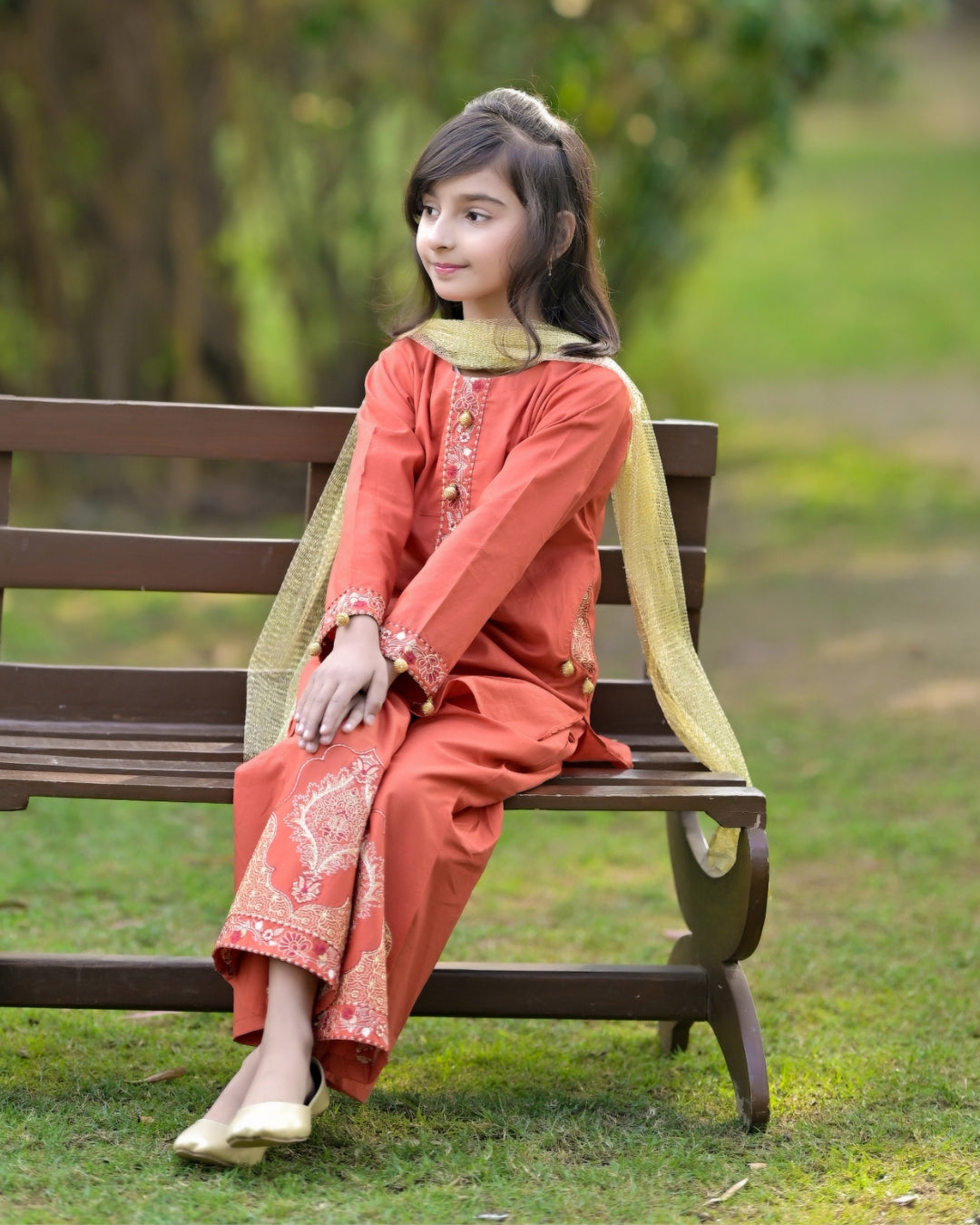 Noor E-1