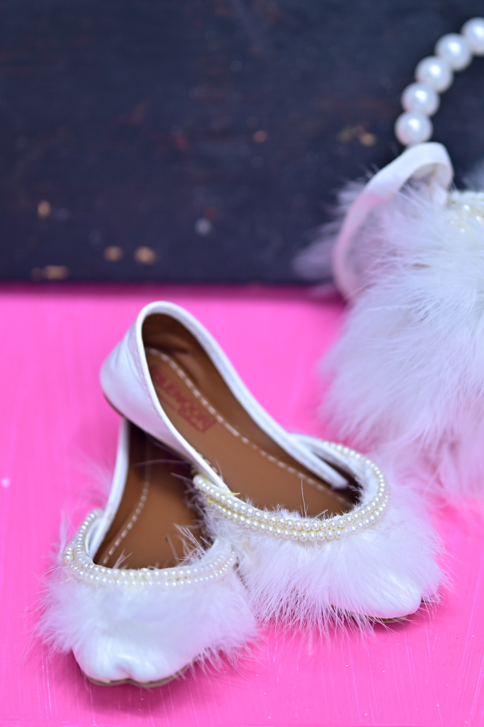 White Handbag set Feathers